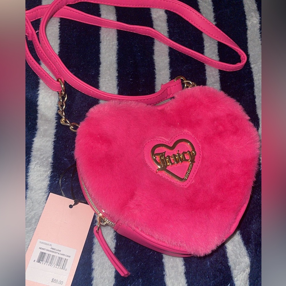 JUICY COUTURE free love pink heart crossbody